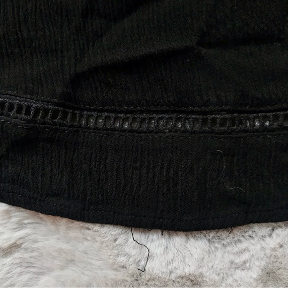 Off the shoulder boho flare sleeve cropped blouse black small frilly bottom - Picture 6 of 6